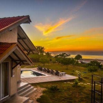The Beach house by Kay Jay Hotels