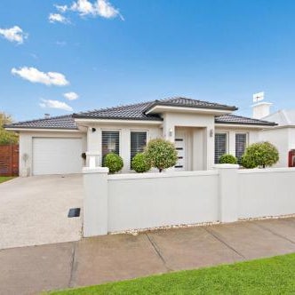 Central Warrnambool Townhouse Thumbnail