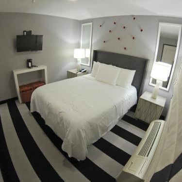 Hollywood Le Bon Hotel Thumbnail