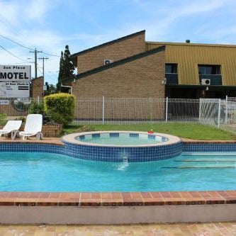 Sun Plaza Motel - Mackay Thumbnail