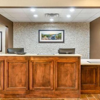 Comfort Inn DeKalb - Adjacent the University Thumbnail