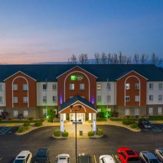 Holiday Inn Express Hotel & Suites Bedford By IHG Thumbnail