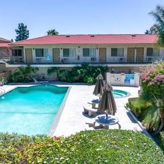 California Suites Hotel Thumbnail