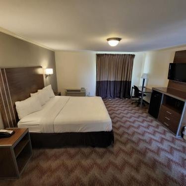 Heritage Inn Express Roseville Thumbnail