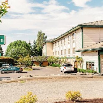 Lavissh inn and Suites Thumbnail