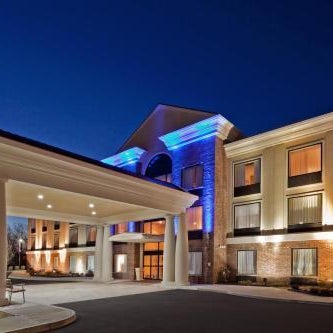Holiday Inn Express Hotel & Suites Clifton Park By IHG Thumbnail