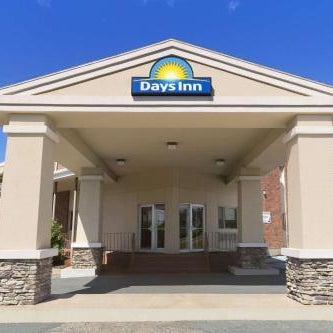 Days Inn & Conference Center by Wyndham Bridgewater Thumbnail