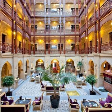 Shah Palace Luxury Museum Hotel