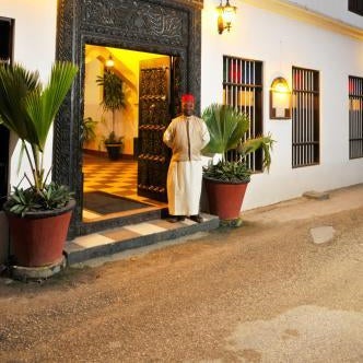 Dhow Palace Hotel Thumbnail