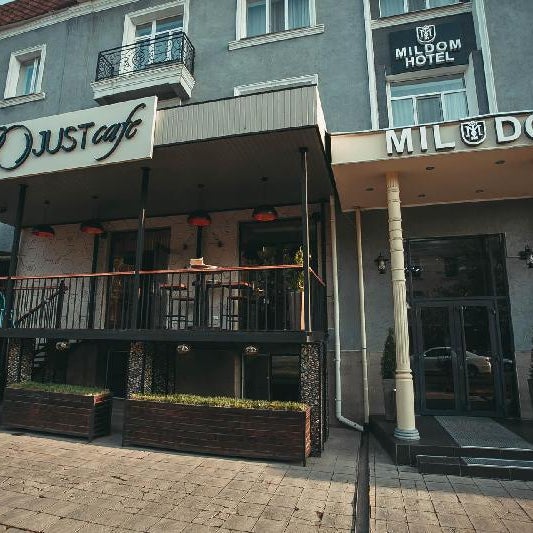 Mildom Hotel