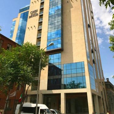 Opera Suite Hotel Thumbnail