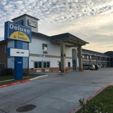 Deluxe Inn & Suites - Baytown Thumbnail
