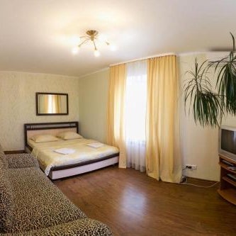 Kyiv apartment on Derevlyanskaya street close to the downtown Thumbnail