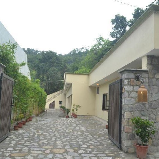 Corbett Comfort Lodge