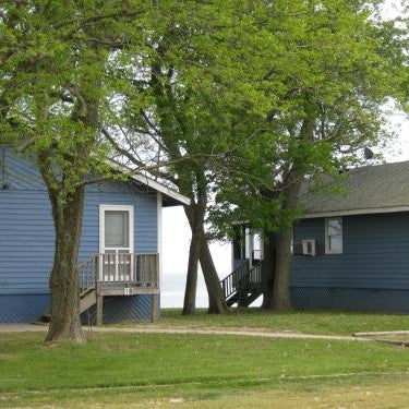 Virginia Landing Camping Resort Cabin 2 Thumbnail