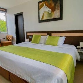 Hotel MC Suites - Confort cerca del Aeropuerto