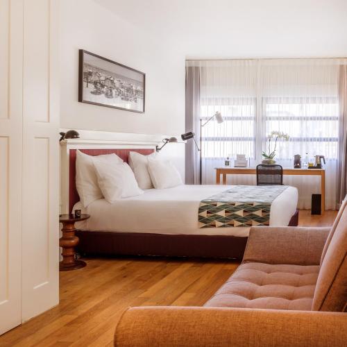 Lily & Bloom Boutique Hotel Thumbnail