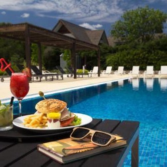 Real Colonia Hotel & Suites Thumbnail