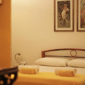 Giljana ensuite rooms shared terrace & kitchen Thumbnail