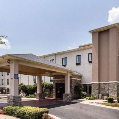 Comfort Inn & Suites Burnet Thumbnail