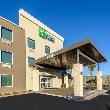 Holiday Inn Express Hotel and Suites Bastrop By IHG Thumbnail