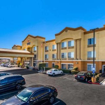 Comfort Inn & Suites Sacramento Thumbnail
