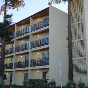 Ramada by Wyndham Sacramento Thumbnail