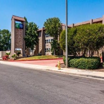 Holiday Inn Express Camarillo By IHG Thumbnail