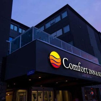 Comfort Inn And Suites Thumbnail