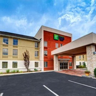 Holiday Inn Express Hotel & Suites Crossville By IHG Thumbnail