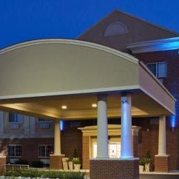 Holiday Inn Express Hotel & Suites Defiance By IHG Thumbnail