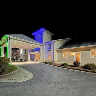 Clarion Pointe - Dillard near Blue Ridge Mountains Thumbnail