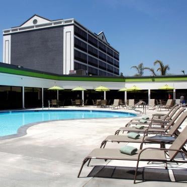 Radisson Hotel Oakland Airport Thumbnail