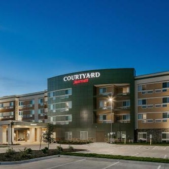 Courtyard by Marriott Omaha Bellevue at Beardmore Event Center Thumbnail