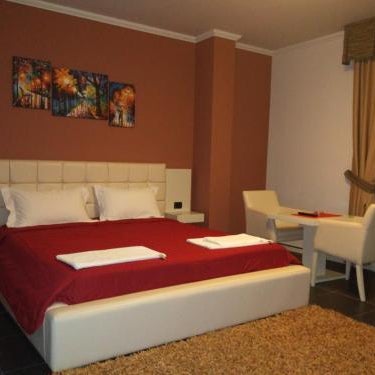 Hotel Mustang Thumbnail