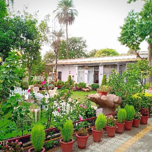Toppers corner - A Boutique Garden Resort