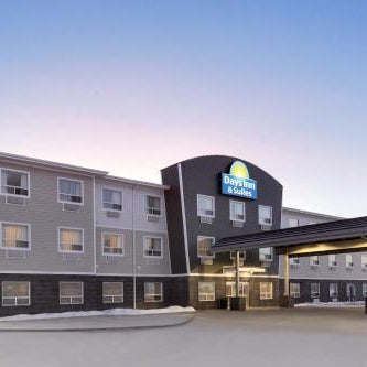Days Inn & Suites by Wyndham Warman Thumbnail