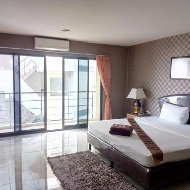 Pearl Place Hotel Thumbnail