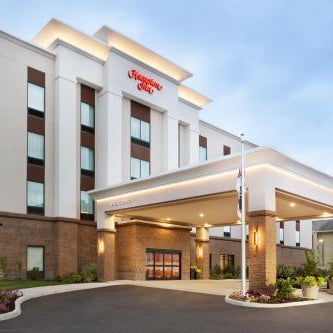 Hampton Inn By Hilton North Olmsted Cleveland Airport Thumbnail