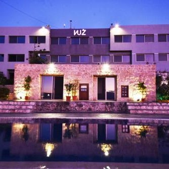 VU'Z Hotel Thumbnail