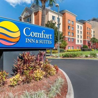 Comfort Inn & Suites Near Universal Orlando Resort-Convention Ctr Thumbnail