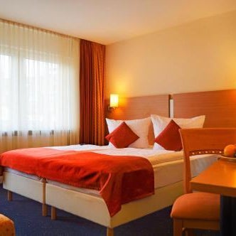 Hotel Plaza Thumbnail