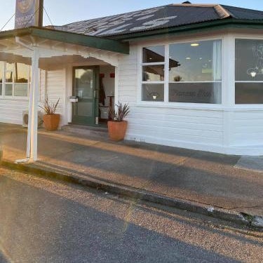 Hokitika Pioneer Hotel