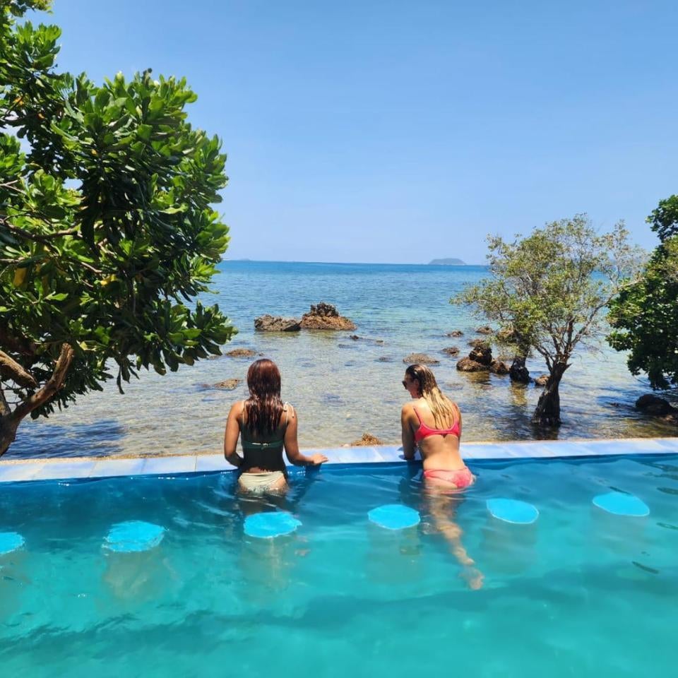 Cocovana Beach Resort