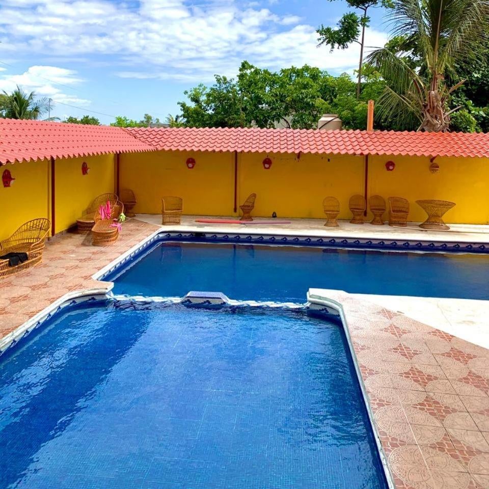 Hotel Sociedad y Maristas