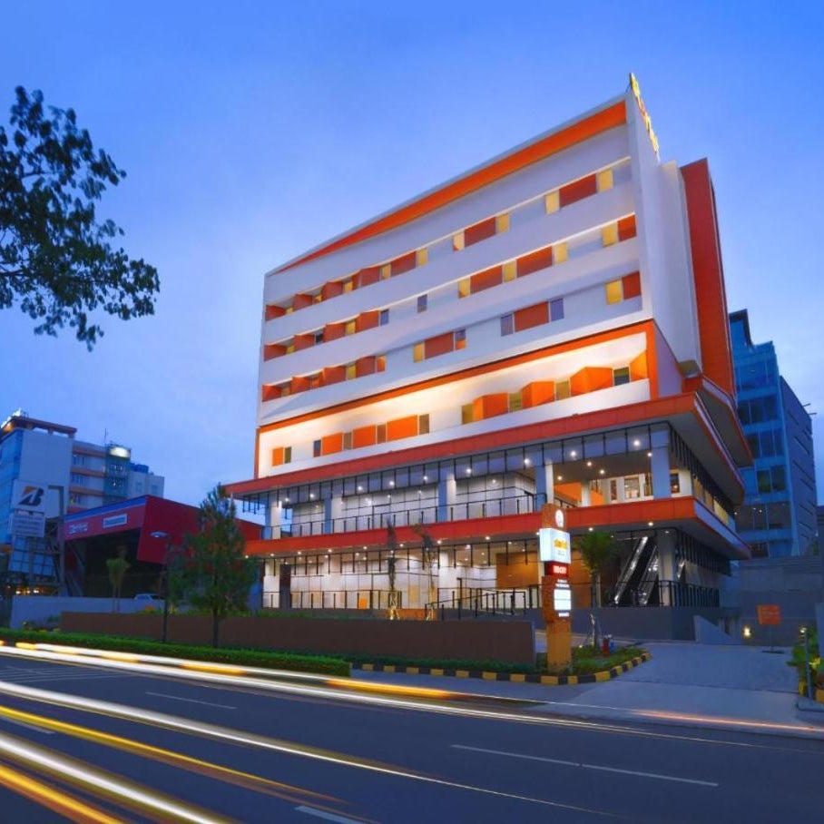 Starlet Hotel BSD City Thumbnail