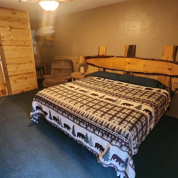 Allen Gulch Motel Thumbnail