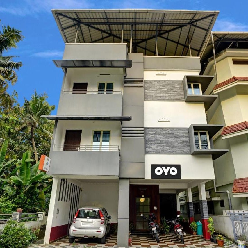 Hotel O Palarivattom Metro Station Formerly South Gate