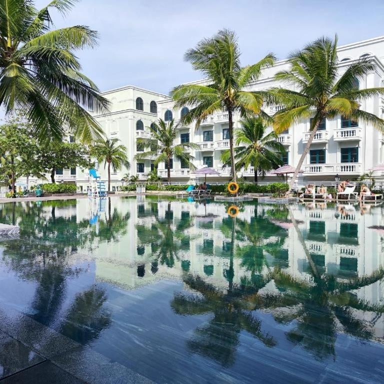 Sunset Marina Hotel