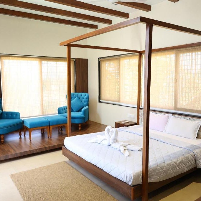 Coconut Lagoon Agro Resort 